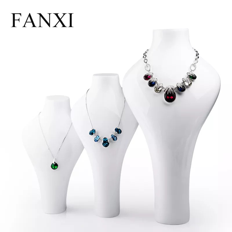 FANXICustomWhiteLacquerNecklaceBustsResinNec-format_webp-1