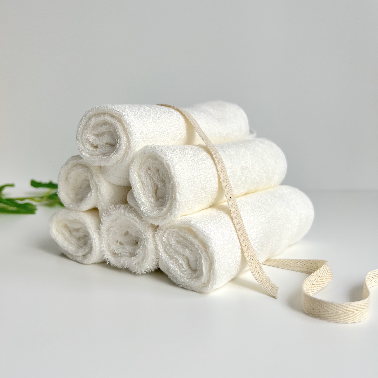 Bamboo Washcloth Big Size 30*30cm Thick Hand Towel With Hanging Hooks Finger Tip Towel For Baby And Adult Makeup Remover Facial Cleansing Cloths - View 7
