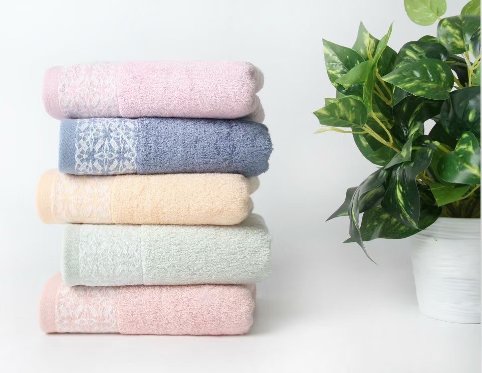 Floral Style For Young Mid Thick Soft Bamboo Cotton Bath Towel Hand Towel And Washcloth For Bathroom, Spa ,GYM 3pcs Set - View 2