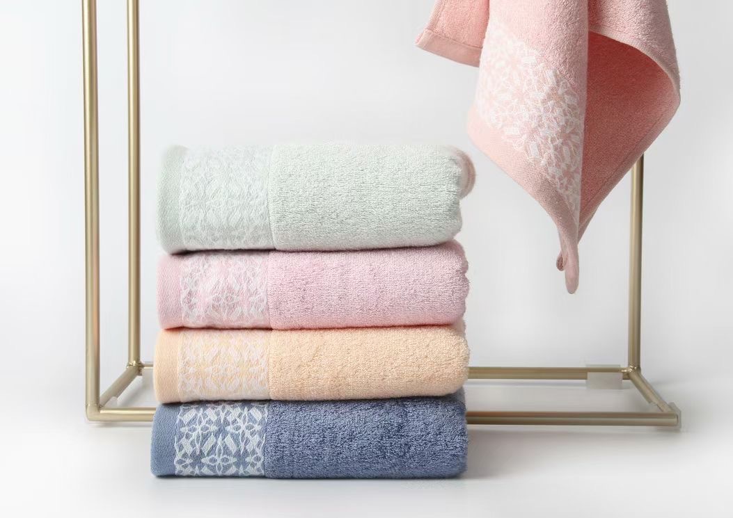 Floral Style For Young Mid Thick Soft Bamboo Cotton Bath Towel Hand Towel And Washcloth For Bathroom, Spa ,GYM 3pcs Set - View 4