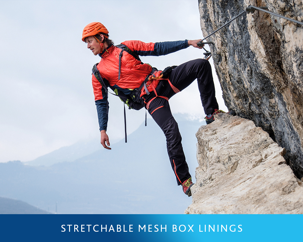 Stretchable linings with a unique mesh structure, made from 89% GRS-certified recycled polyester. 