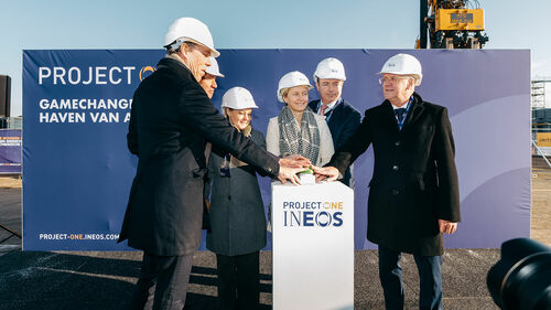 Construction ethane cracker INEOS Project One kicks off with sheet piling in Antwerp, Belgium