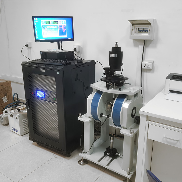 DXV-100 laboratory VSM in HUST