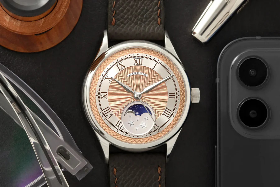 S5-moon-phase-pink-gold