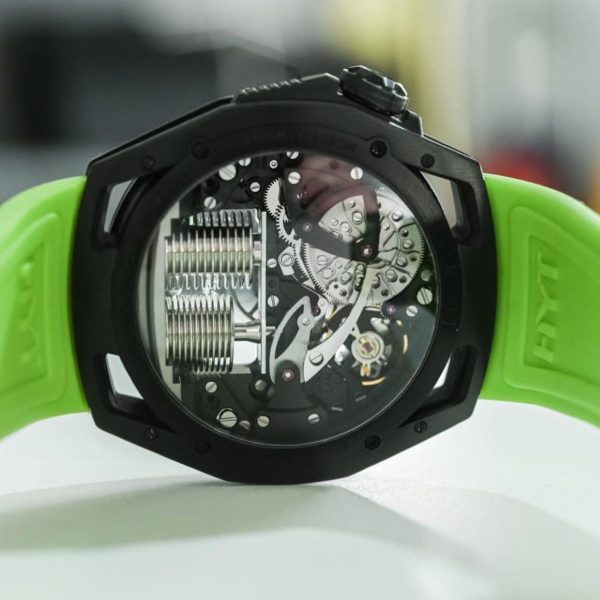 HYT-HASTEROID-GREEN-NEBULA-H02698-A-CASEBACK-600x600