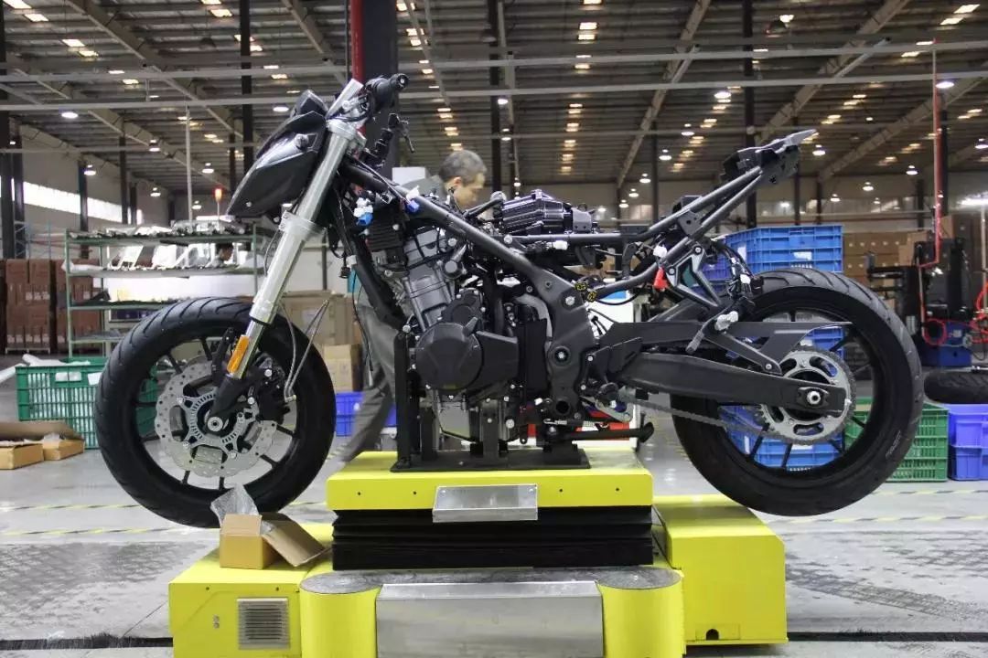 Motorcycle assembly line