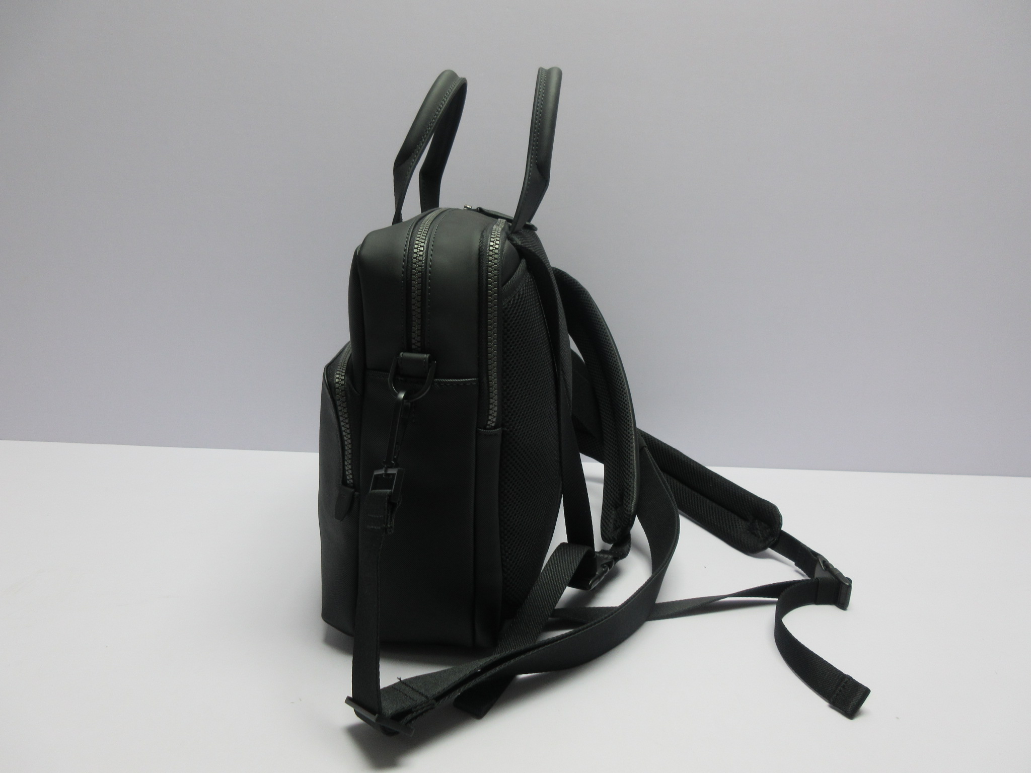 FA21CKCOMMUTECONV2GLAPTOPBAGBLACK-RIGHT