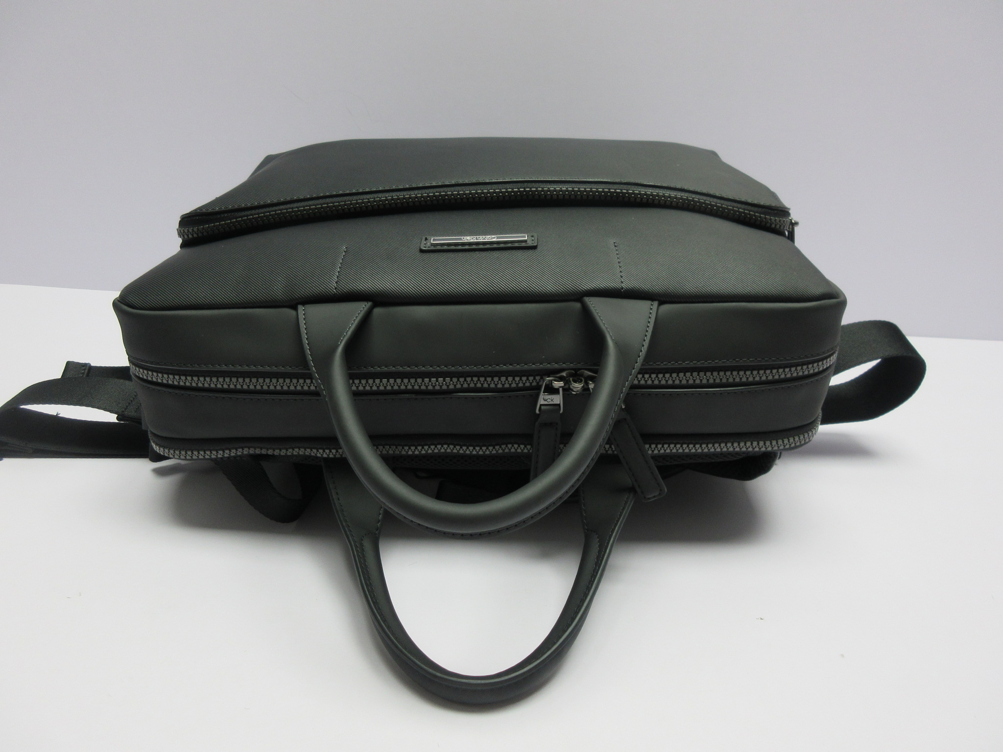 FA21CKCOMMUTECONV2GLAPTOPBAGBLACK-TOP