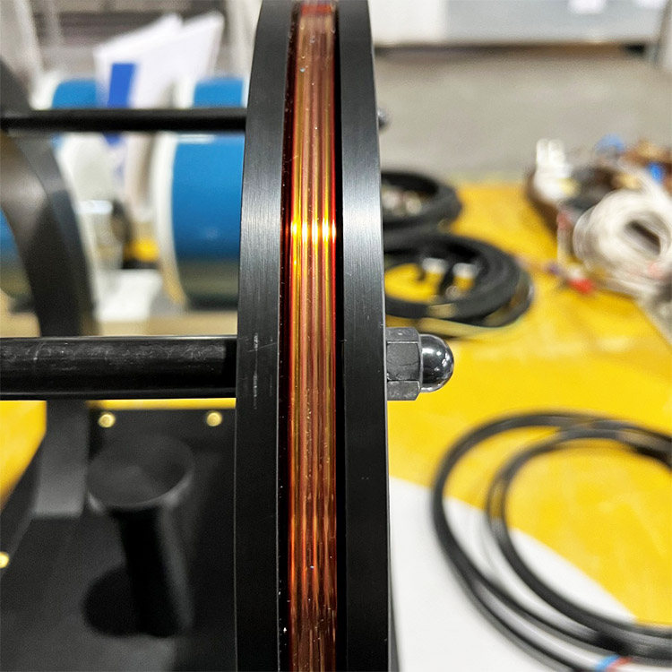 coil close-up of DXHC18-20 One-dimensional AC-DC Helmholtz Coil