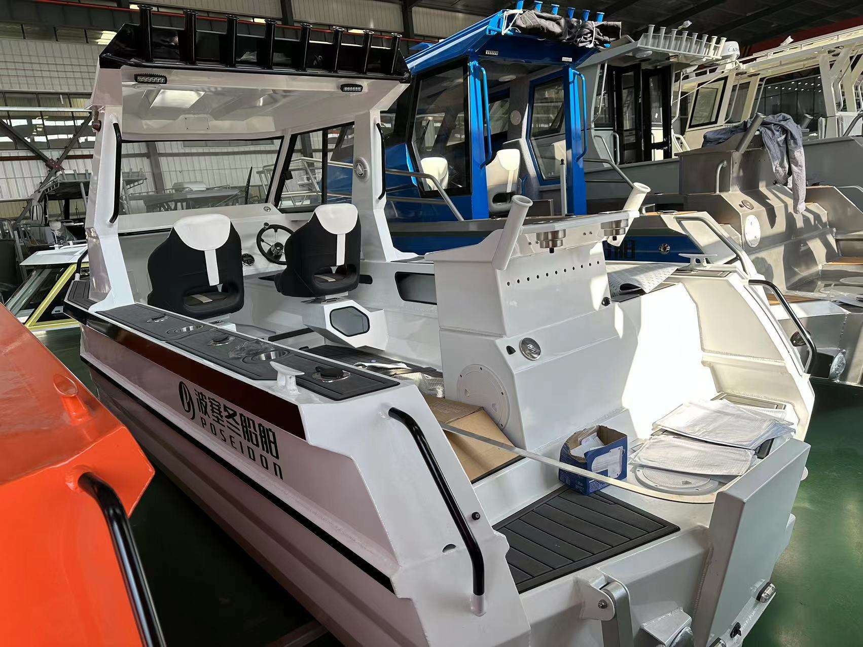 popularstable6metersaluminumboatsdurablefishingboatsluxuryyachtwithcabinwhitepleasureboatsforfamilyuse_65d21d3b3a4326f62dbf46f58fe6dda91