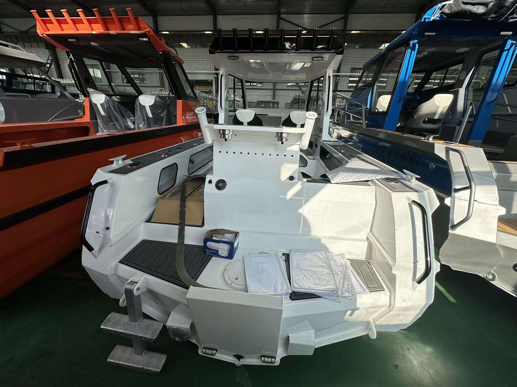 popularstable6metersaluminumboatsdurablefishingboatsluxuryyachtwithcabinwhitepleasureboatsforfamilyuse_28fd2e0fc70b1d4034021b15e4a3e4bd1