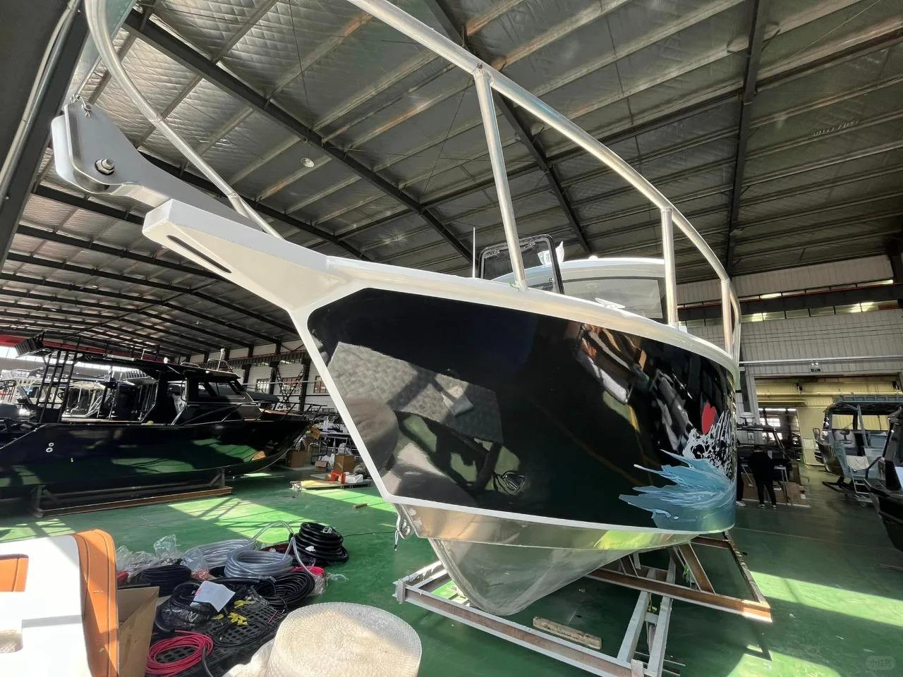 Factoryoutlet9.6meterscustomizedfishingboatvesselaffordableyachtdurableandstrongaluminumboatswithpaintforsale_4dbf42f9bf023828e554259df7a132e11