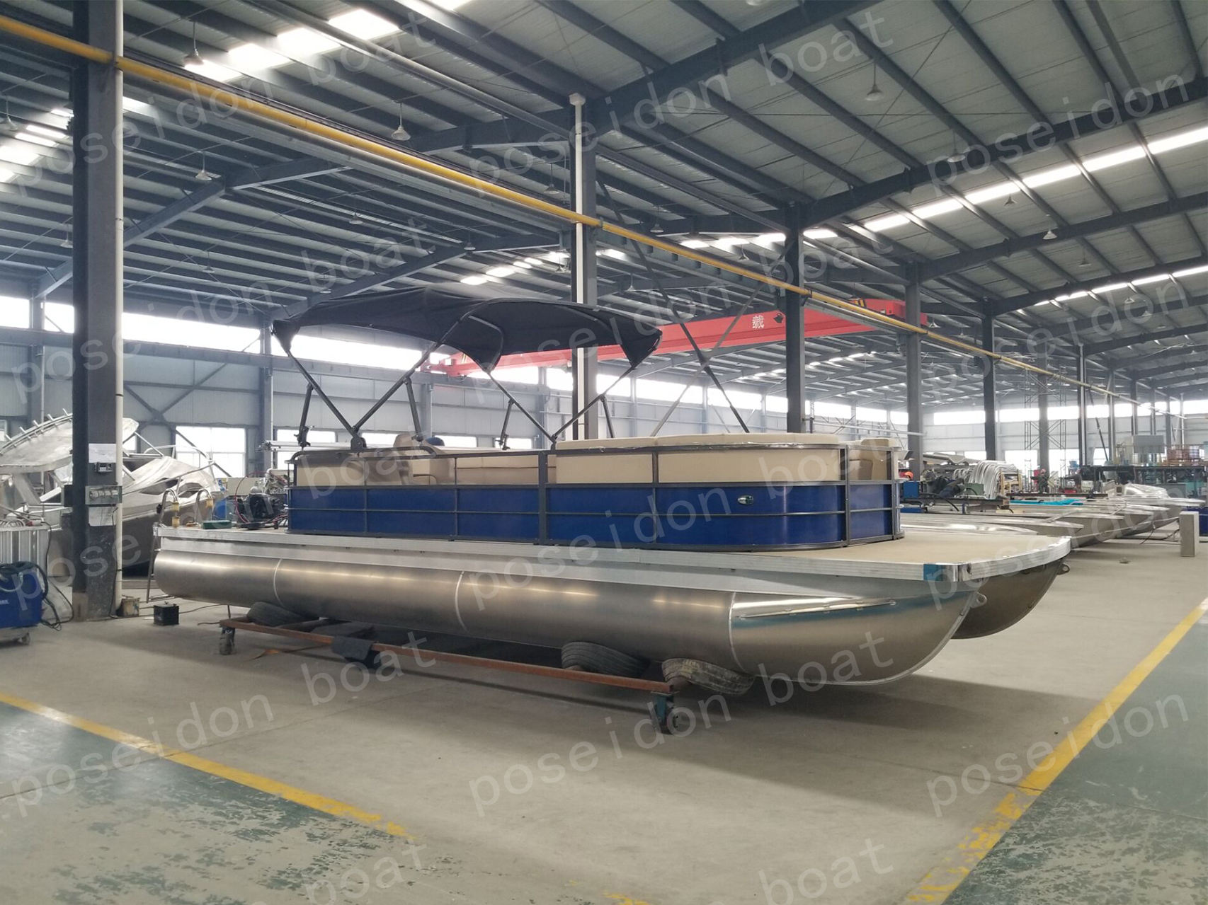 manufactureof8m27ftAluminumpontoonfishingboatcheapfactoryaluminumboat_5a78633a64dc9a1fc8206145288642a31