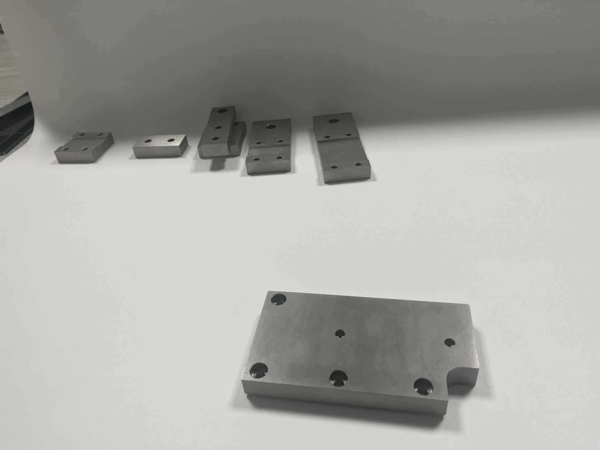 Precision-CNC-Milling-CNC-Service-Custom-Machined-Aluminum-Parts-2