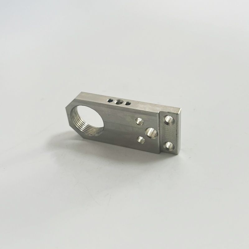 Precision-Customer-Service-Machined-Aluminum-Machining-CNC-Milling-Parts-3