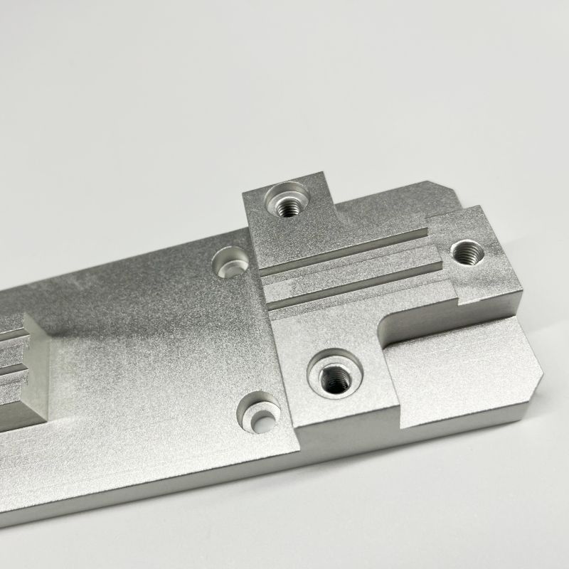 Non-Standard-Custom-CNC-Machining-Service-Aluminum-Machined-Parts-Milling-According-to-Drawings-1