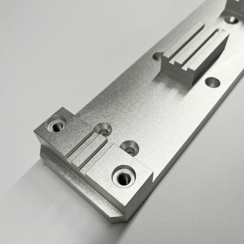 Non-Standard-Custom-CNC-Machining-Service-Aluminum-Machined-Parts-Milling-According-to-Drawings-2