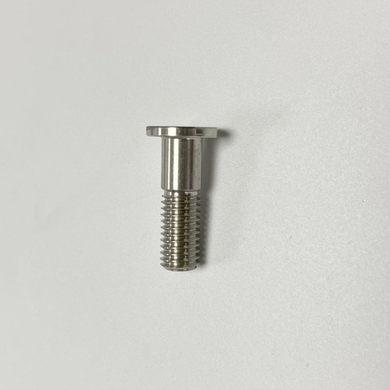 Customized-Drawing-CNC-Turned-Precision-Machining-Hub-Bolt-Fasteners-Aluminum-CNC-Turning-Parts-1