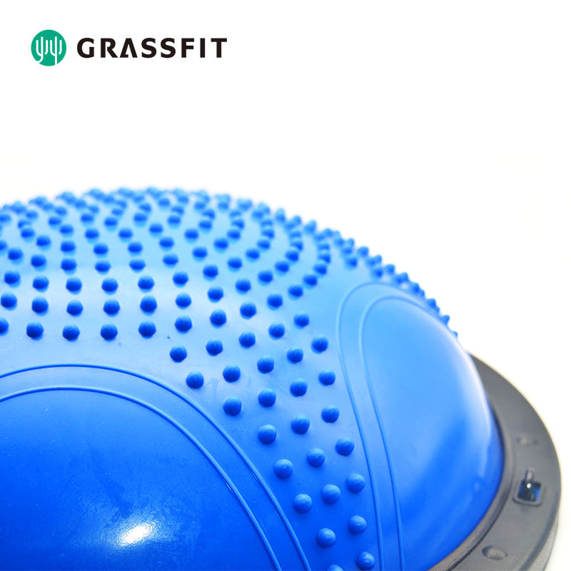 GRASSFITBalanceTrainingHalfBalanceBall4