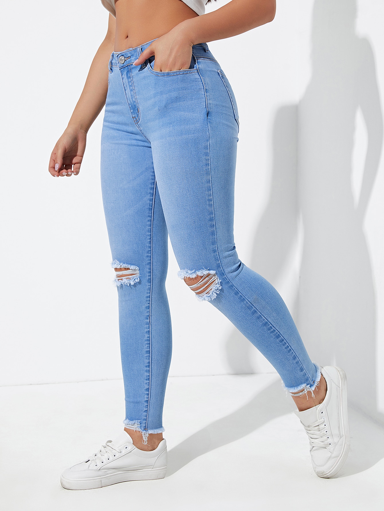 EssnceRippedRawCutSkinnyJeans_10545414_details_4