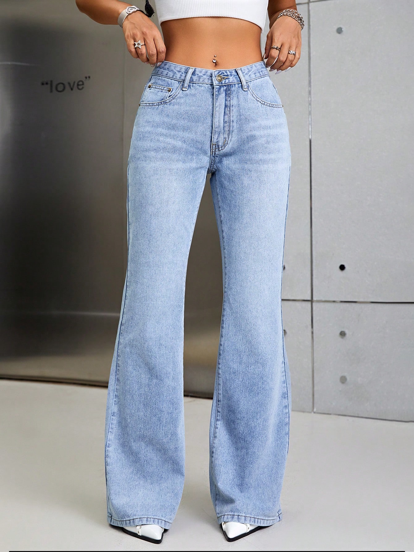 EssnceSlantPocketFlareLegJeans_21483611_details_0