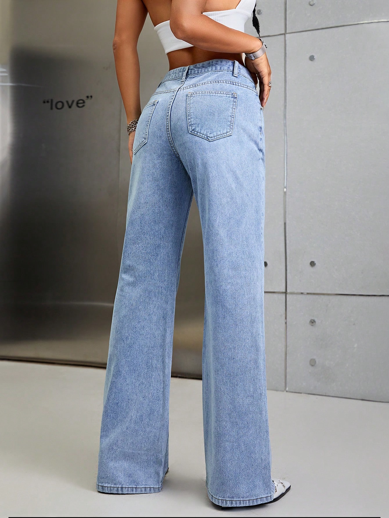 EssnceSlantPocketFlareLegJeans_21483611_details_1