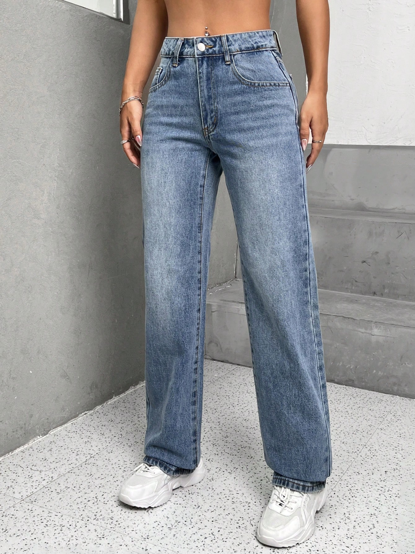 PETITESlantPocketStraightLegJeans_21737553_details_2