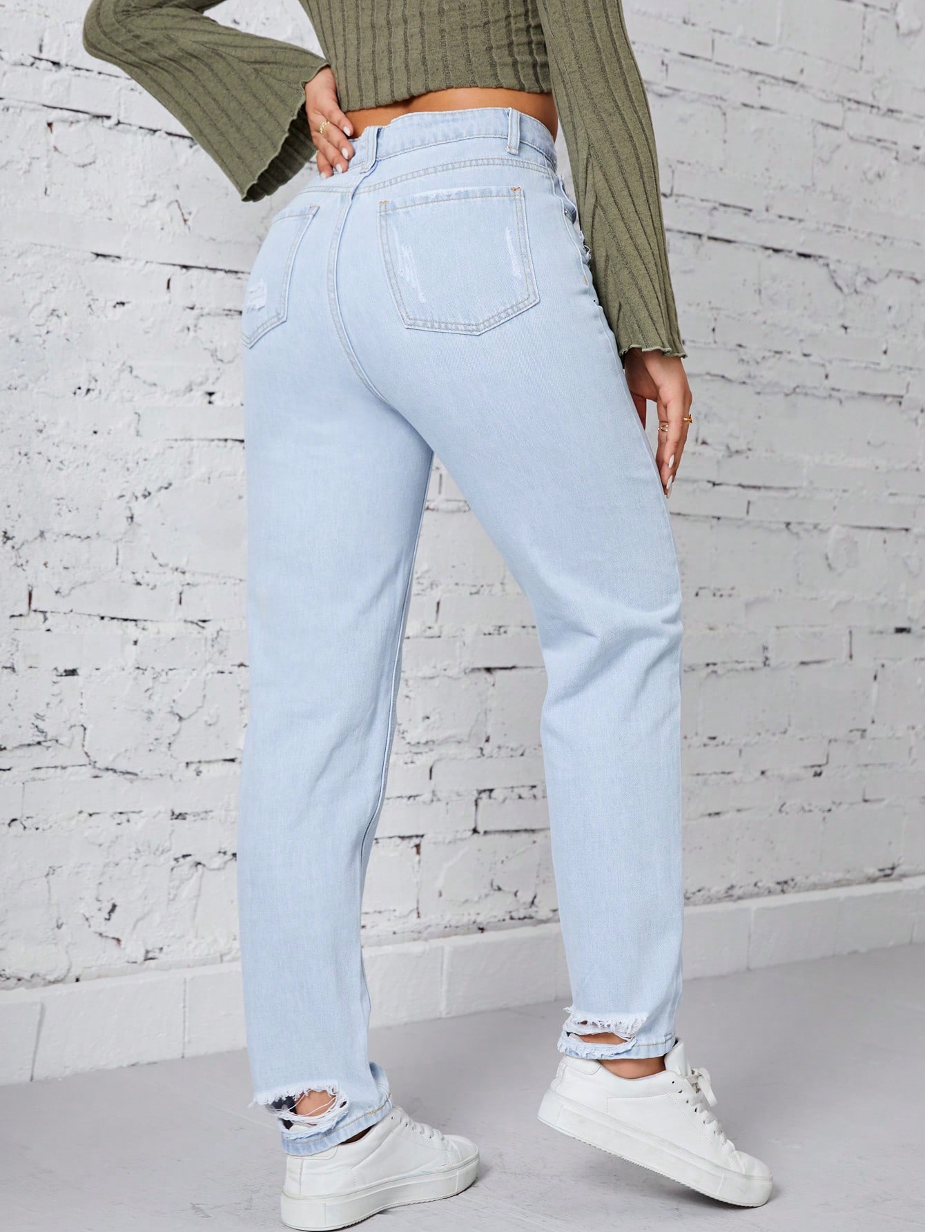 HighWaistMomFitJeans_15768891_details_1