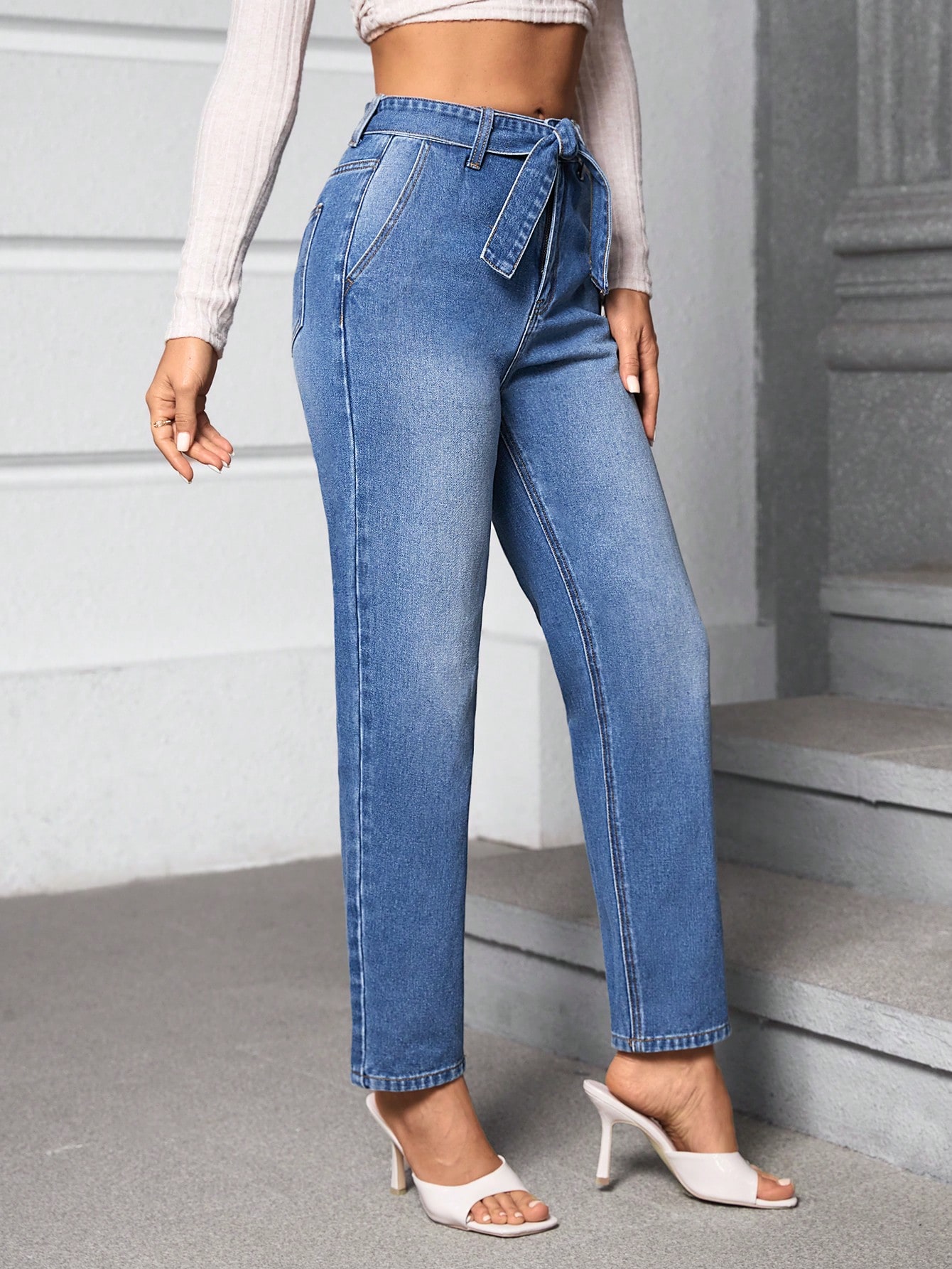 EssnceBeltedMomFitJeans_22861588_details_3