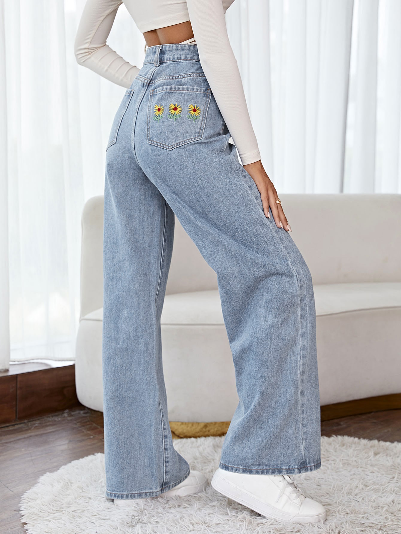 FrenchyHighWaistWideLegFloralEmbroideryJeans_3074224_details_0