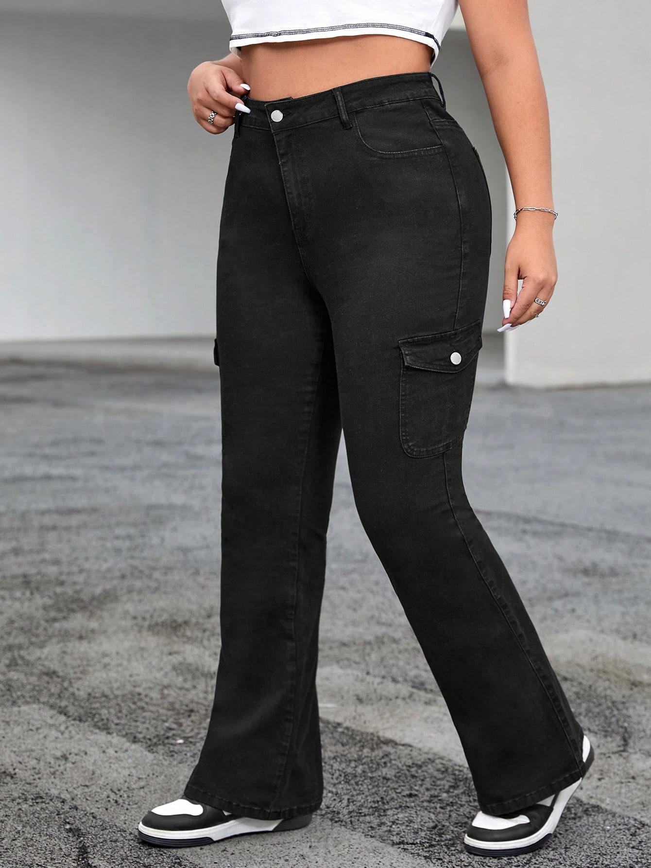 EZwearPlusFlapPocketSideFlareLegJeans_15170633_details_0