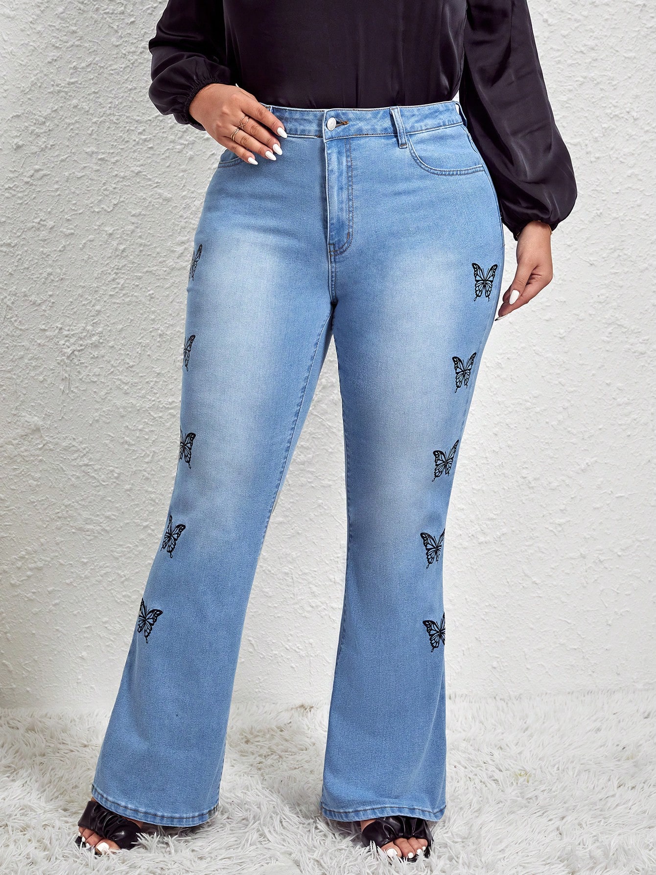 EssncePlusButterflyPrintFlareLegJeans_19830159_details_4