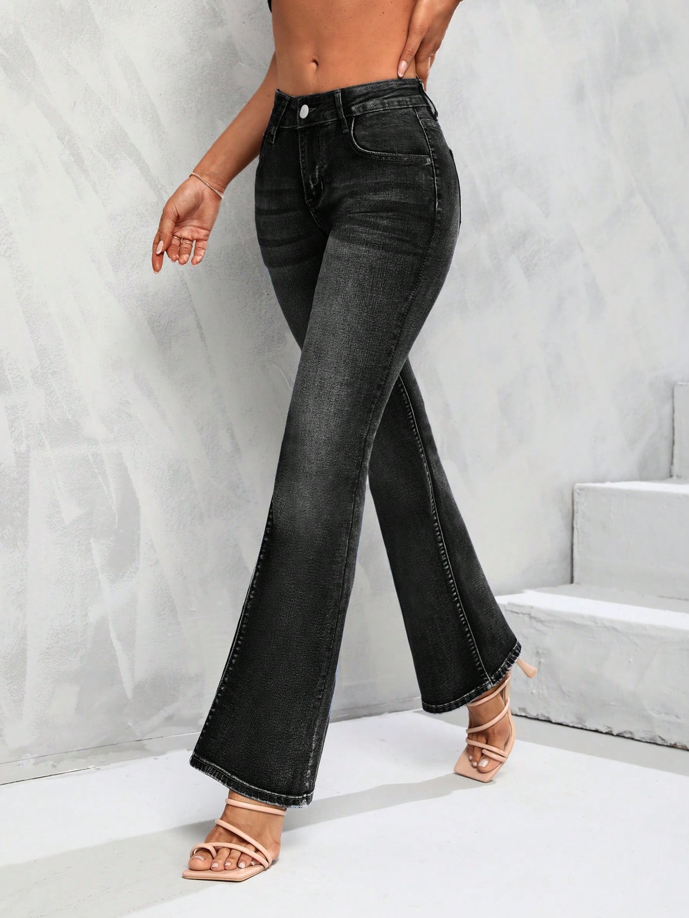 EssnceSlantPocketFlareLegJeans_23038222_details_2