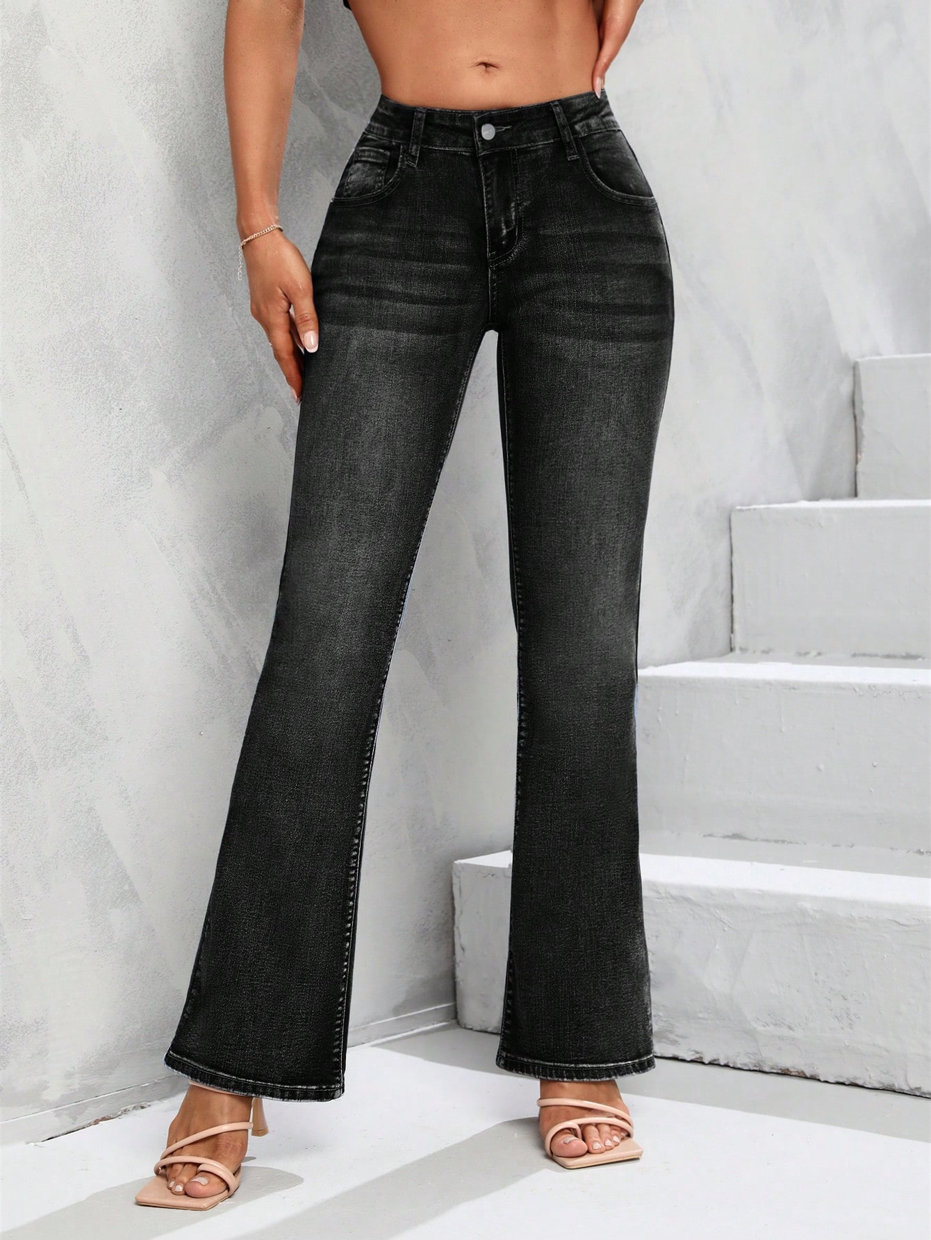 EssnceSlantPocketFlareLegJeans_23038222_details_5