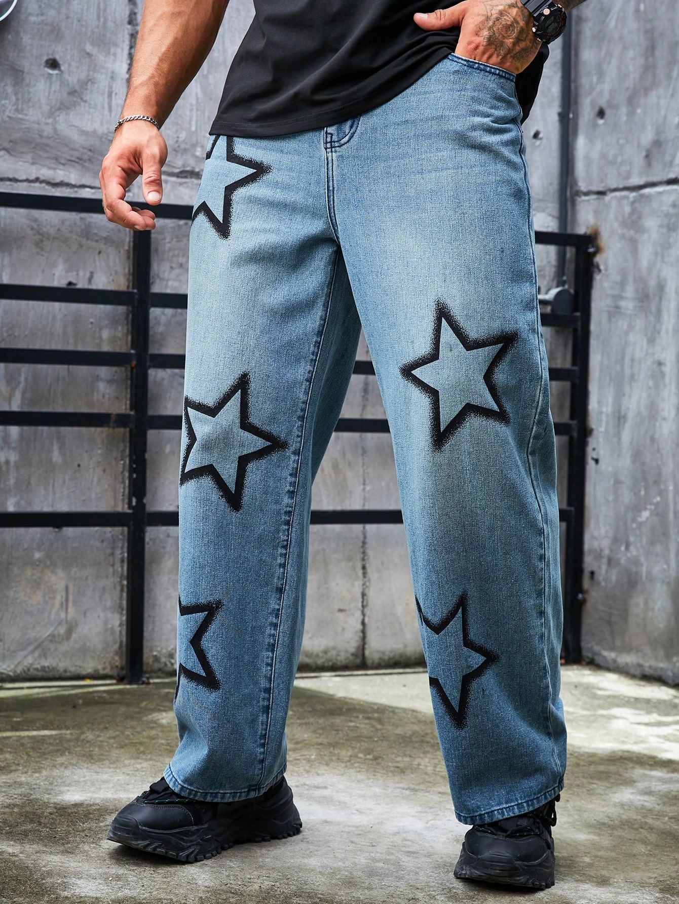 ManfinityEMRGMenStarPrintStraightLegJeans_19254948_details_0