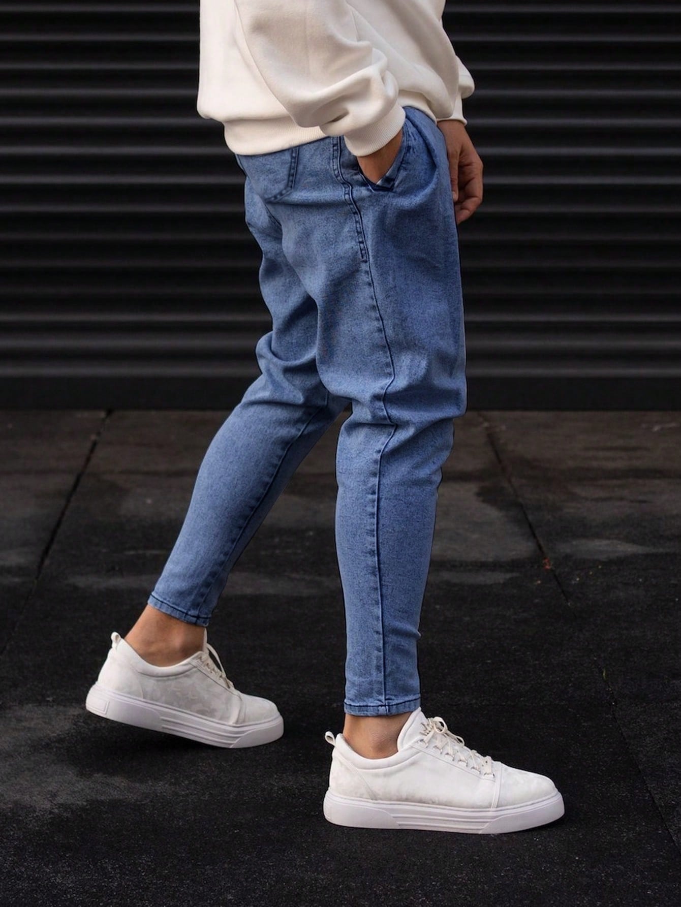 MenSlantPocketSlimJeans_14980759_details_3