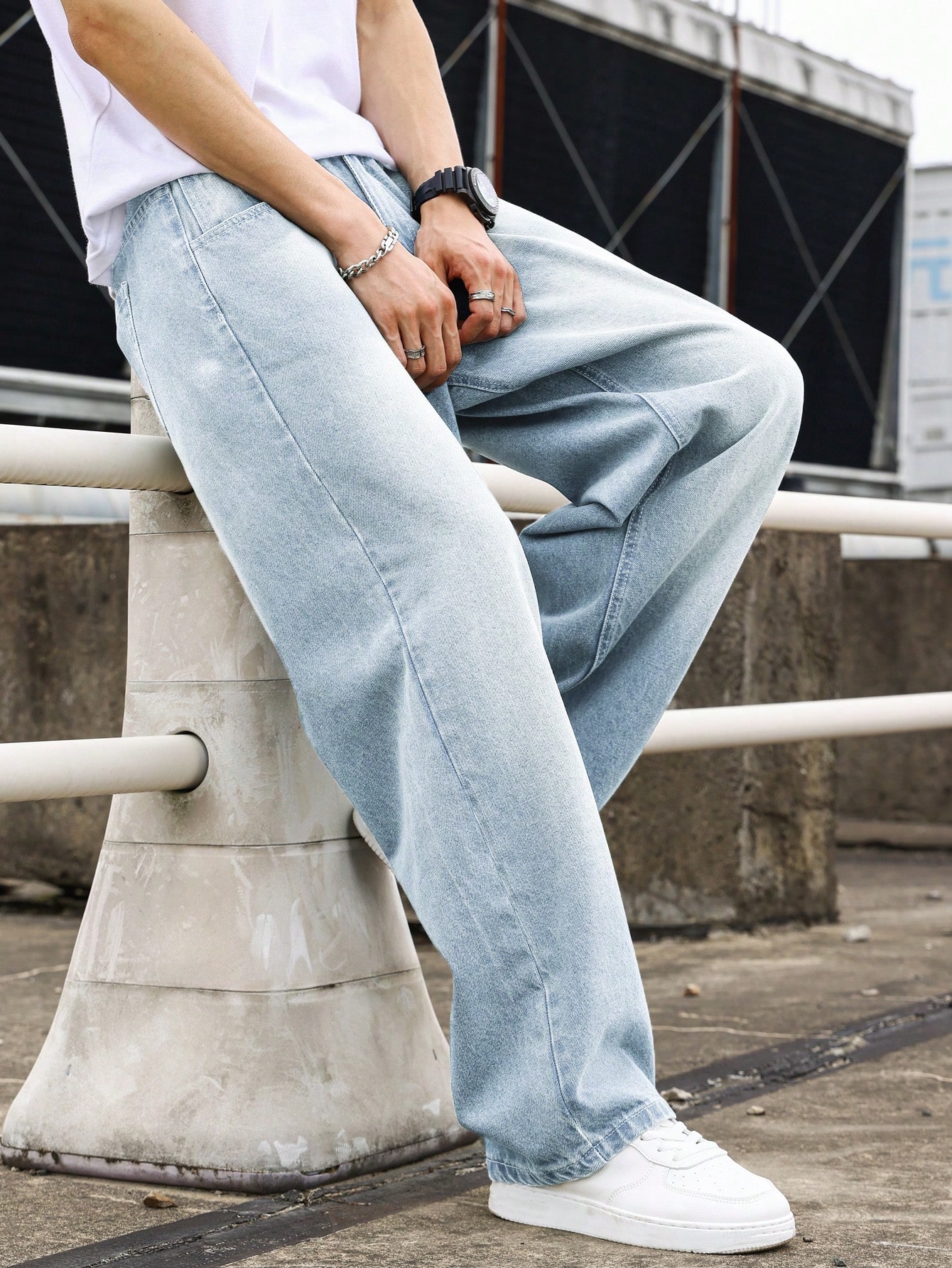 MenSlantPocketStraightLegJeans_24198909_details_5