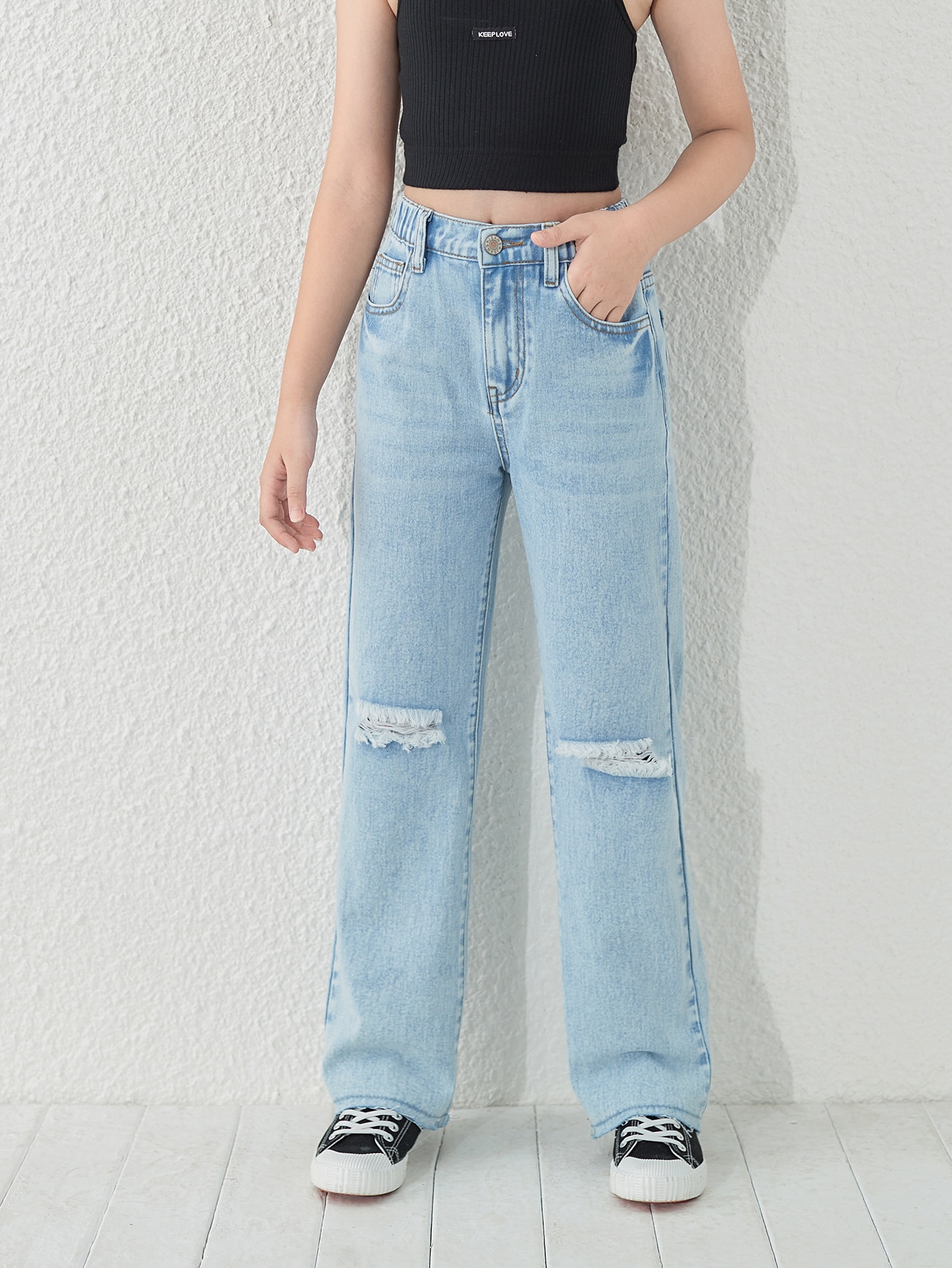 GirlsRippedStraightLegJeans_11234331_details_2