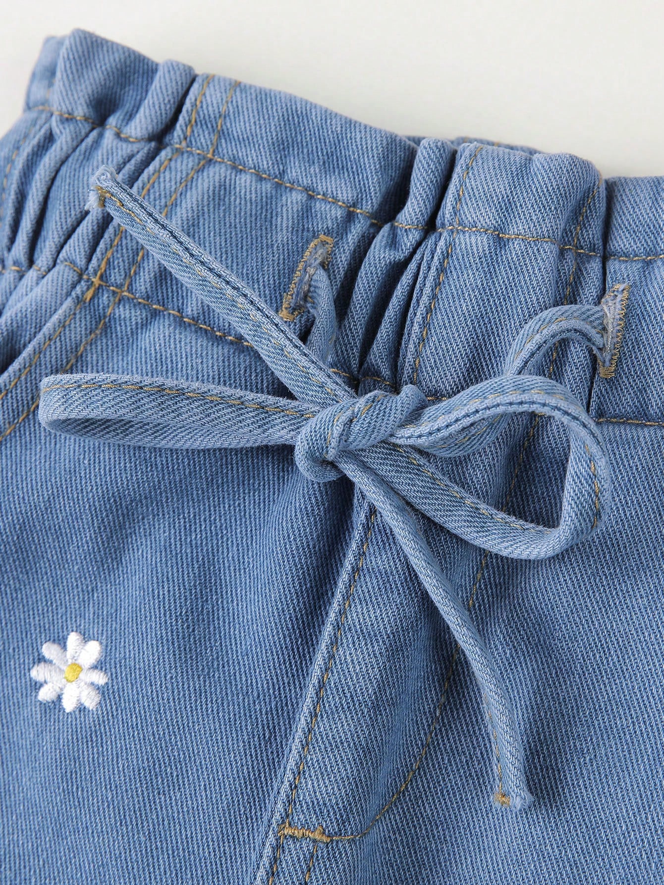 KidsEVRYDAYYoungGirlFloralEmbroideryPaperbagWaistKnotFrontJeans_23065374_details_2