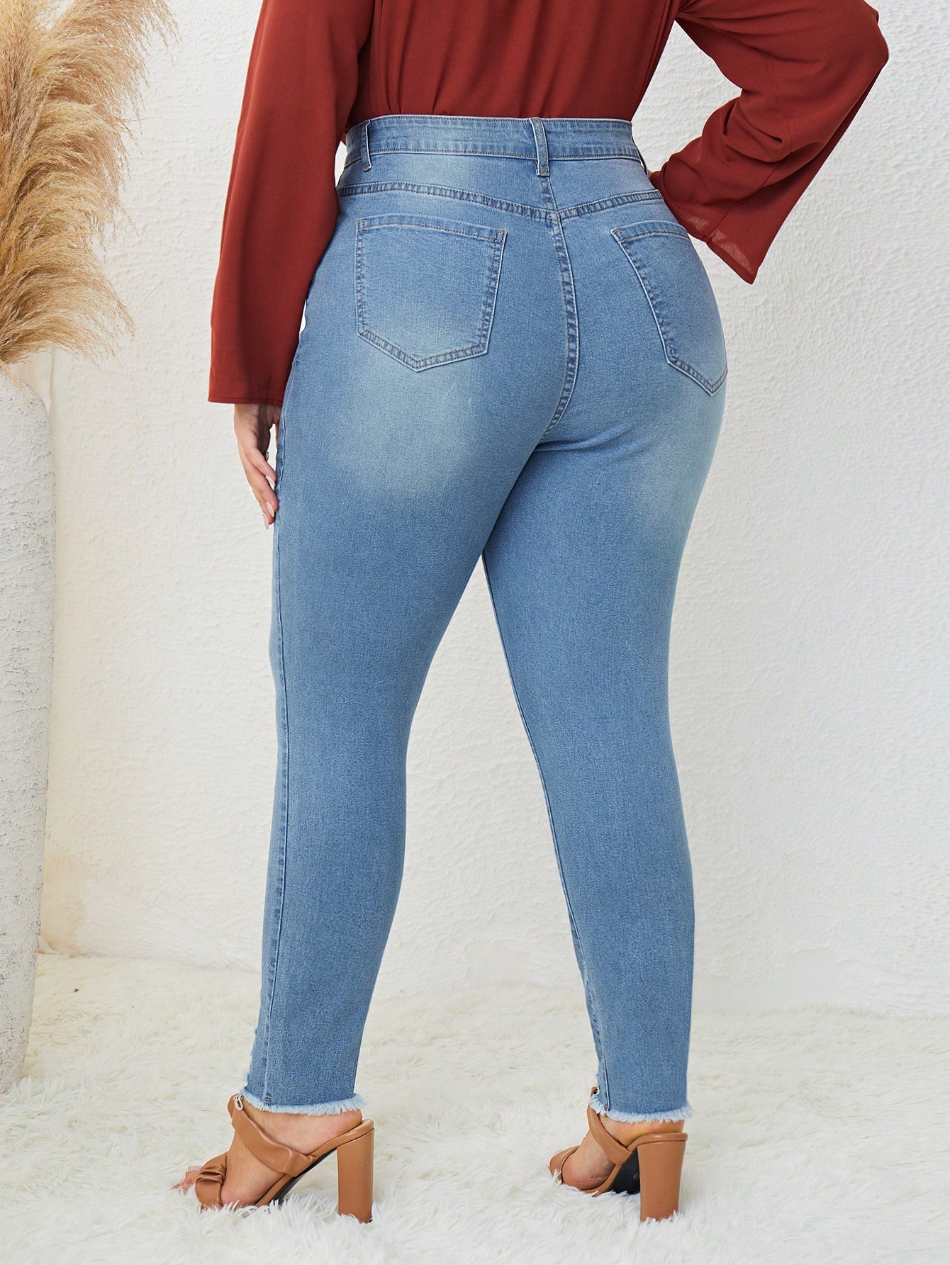 LUNEPlusRippedRawHemSkinnyJeans_23950063_details_2