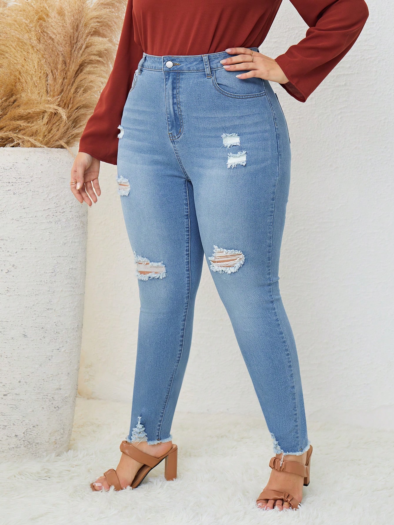 LUNEPlusRippedRawHemSkinnyJeans_23950063_details_4