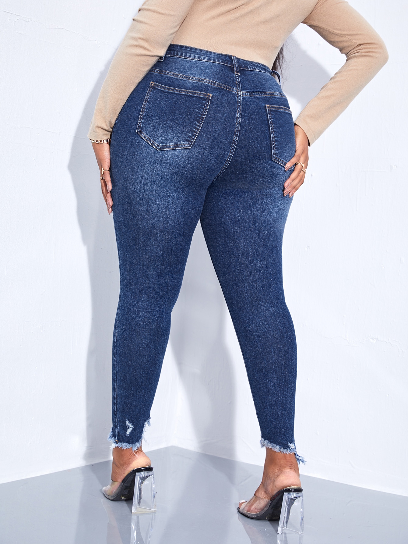 SXYPlusRippedRawTrimSkinnyJeans_11530449_details_1