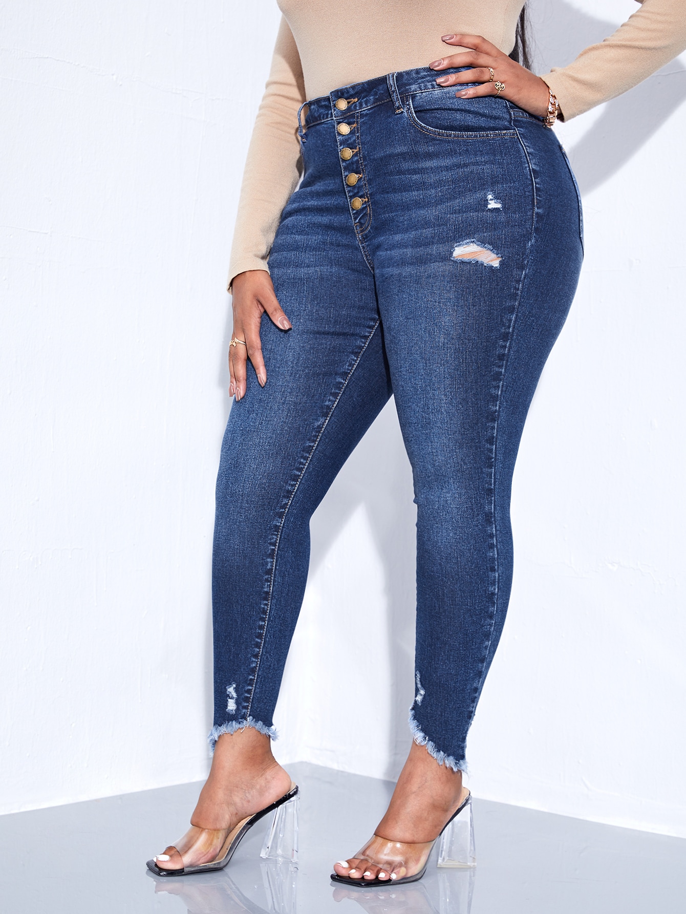 SXYPlusRippedRawTrimSkinnyJeans_11530449_details_2