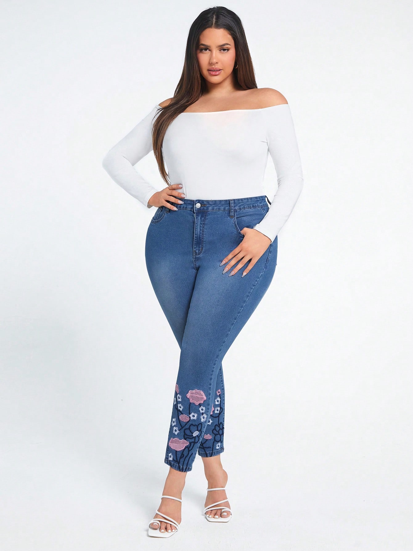 FrenchyPlusFloralEmbroiderySkinnyJeans_21017357_details_2