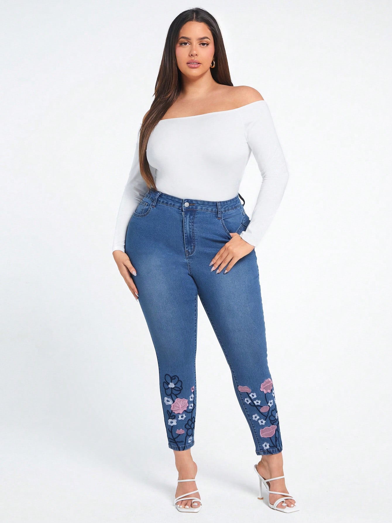 FrenchyPlusFloralEmbroiderySkinnyJeans_21017357_details_5