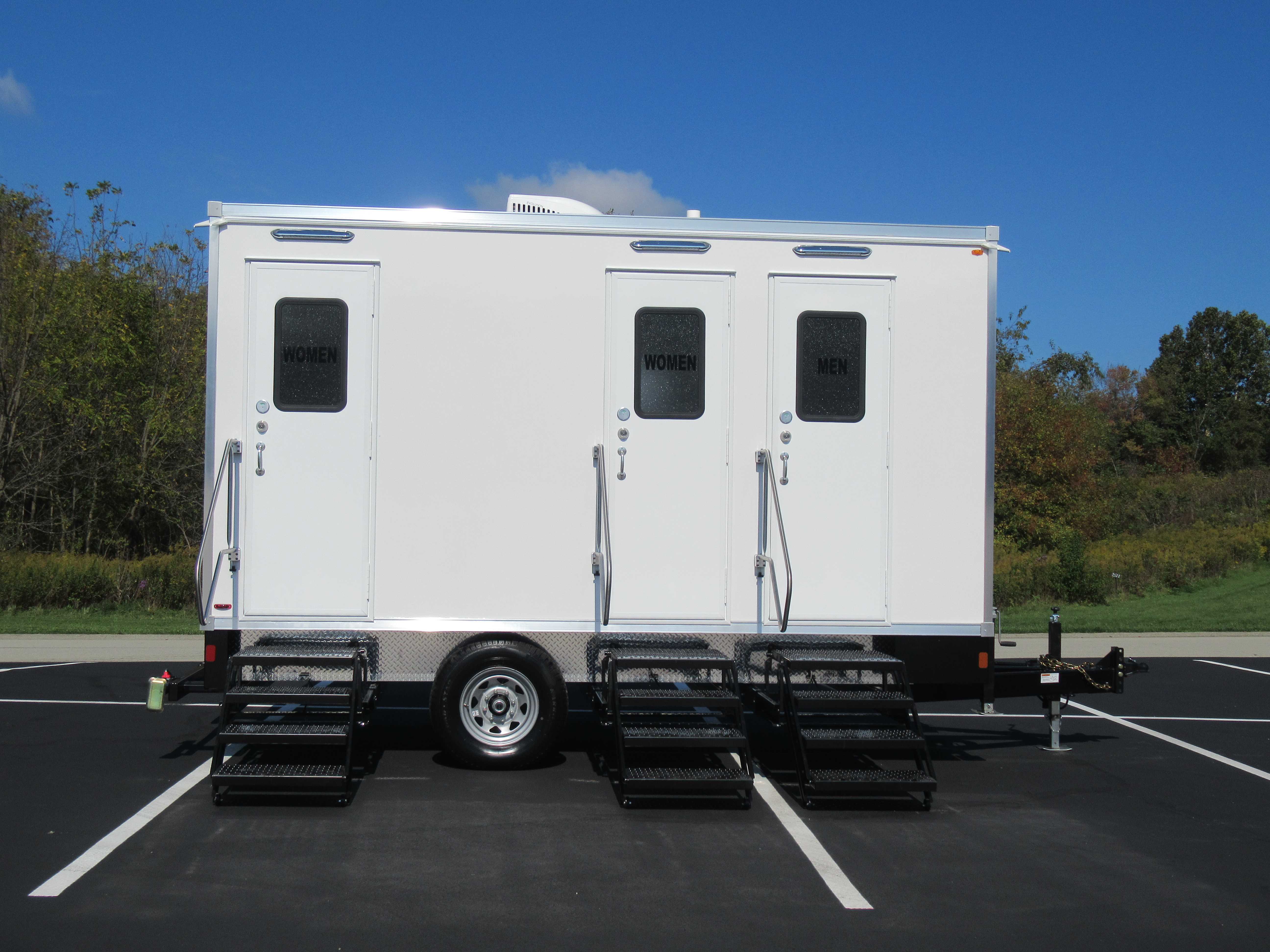 1-RestroomTrailers-3-Station-Pro-Series-Restroom-trailer-for-sale