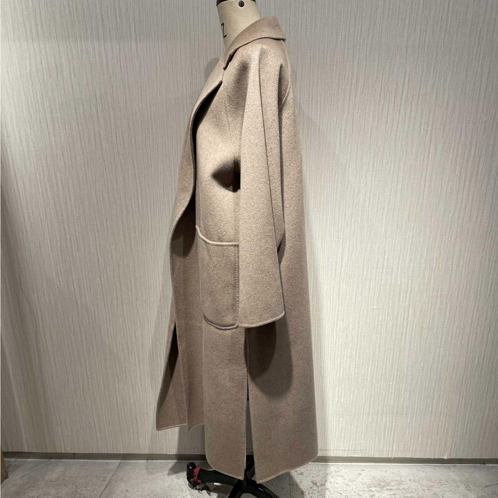 Coat008-1