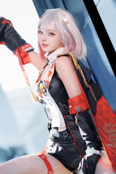 托帕COSPLAY4
