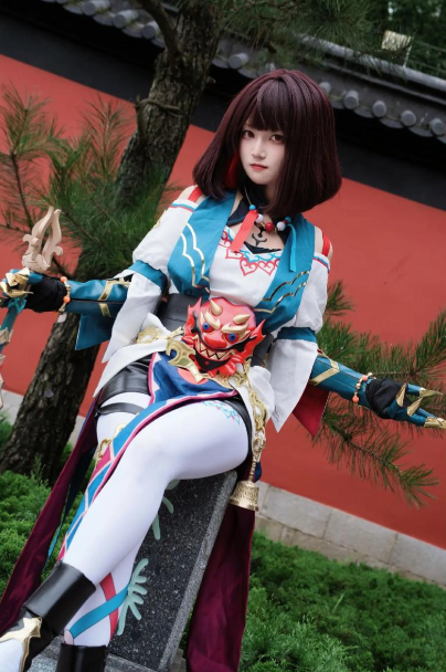 雪衣COSPLAY艺术-囧次元缕析冰清玉洁的完美呈现-囧次元