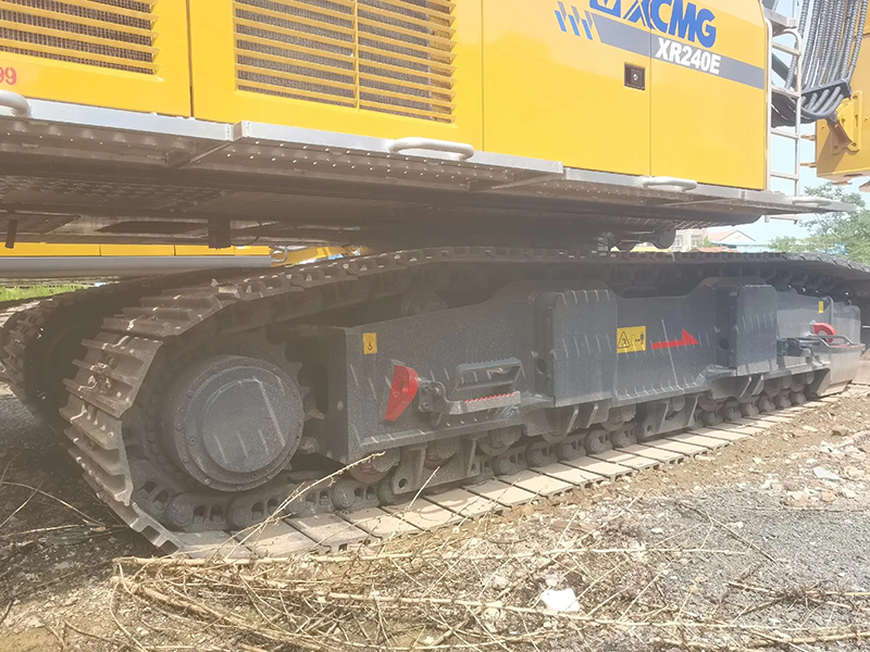 徐工240-6